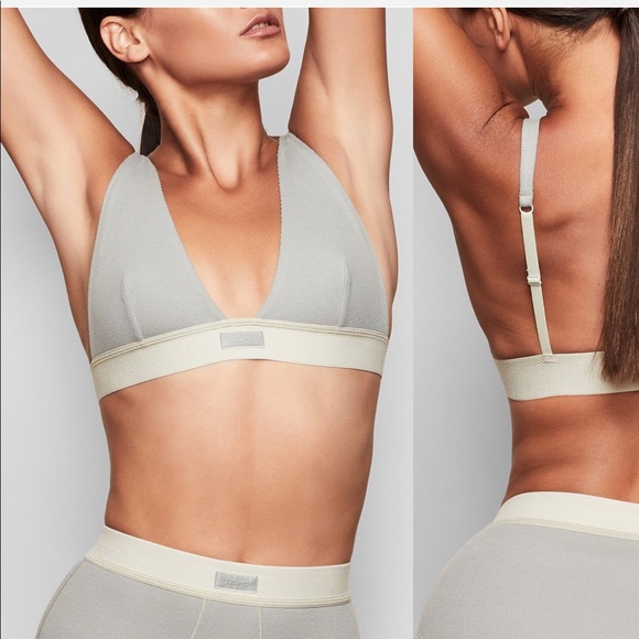 SKIMS Other - SKIMS plunge bralette